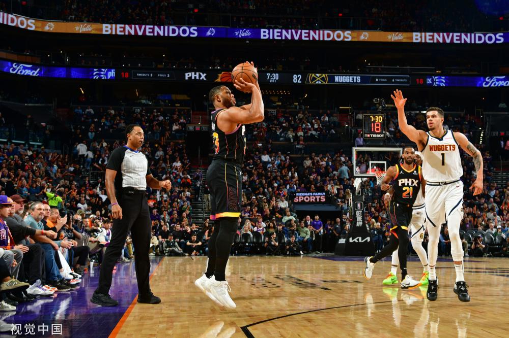 表现或一个 表现或一个